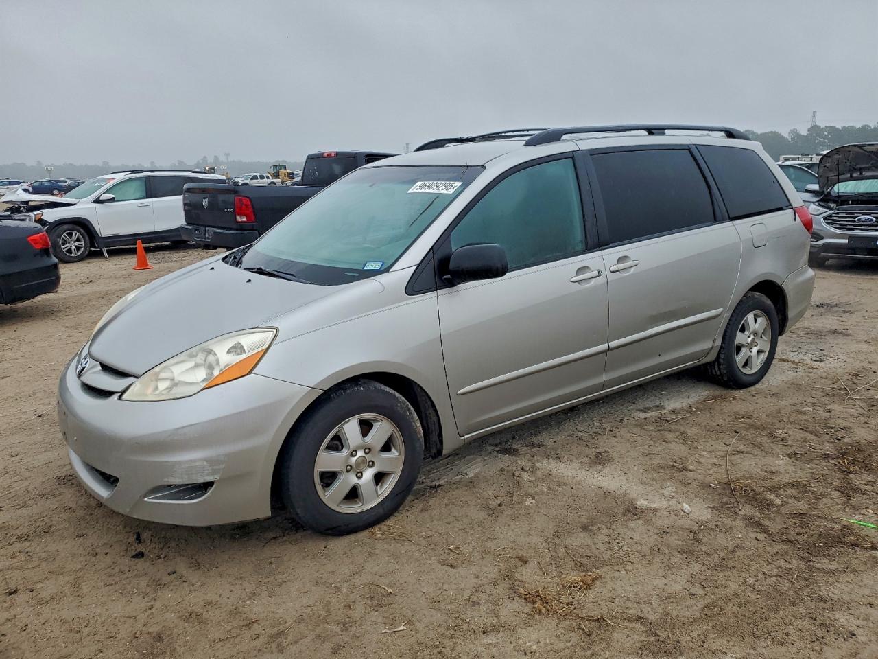 2008 TOYOTA SIENNA