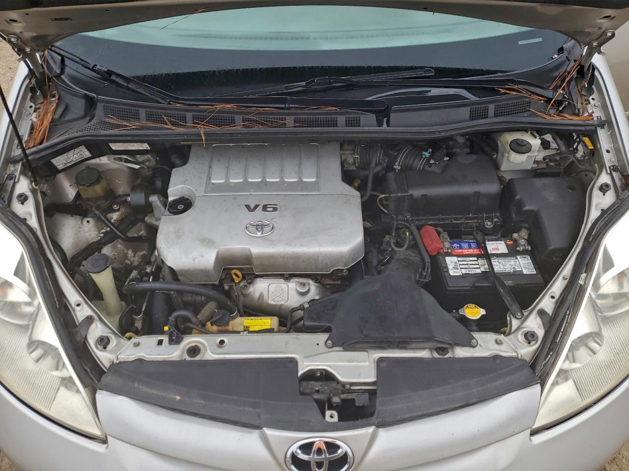 2008 TOYOTA SIENNA CE photo 12