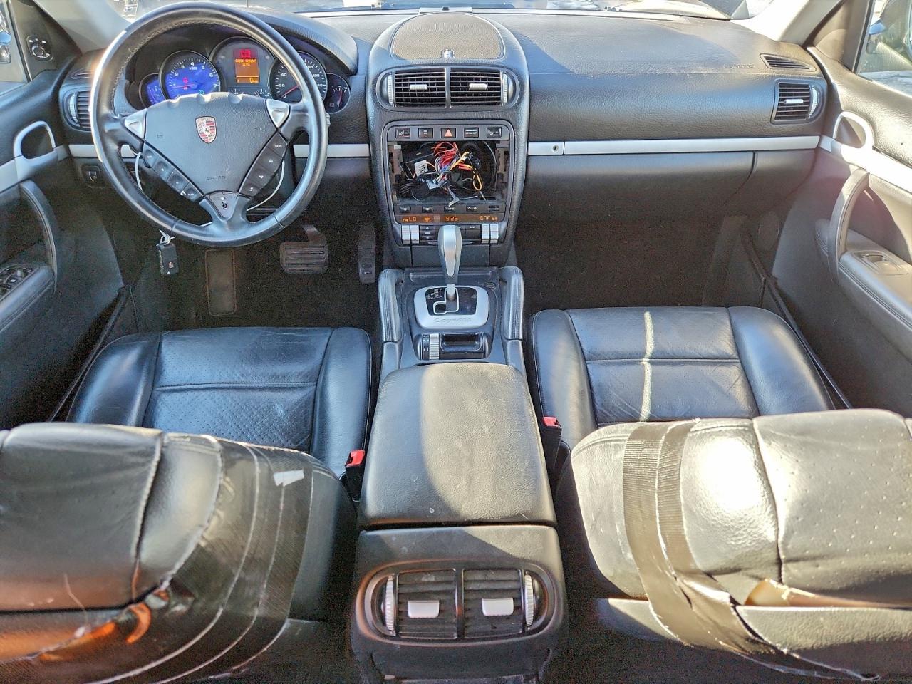 2006 PORSCHE CAYENNE photo 8