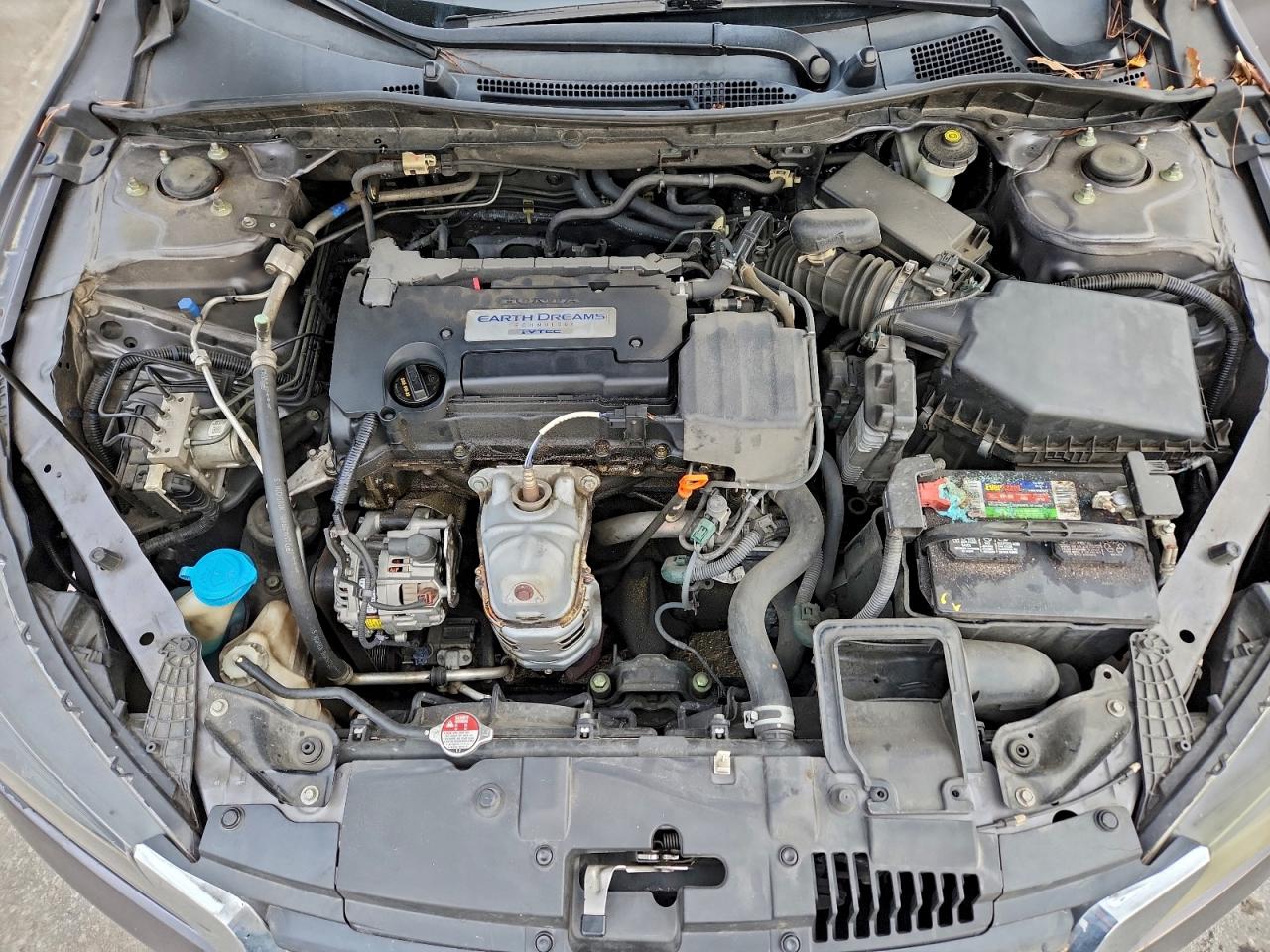 2015 HONDA ACCORD LX photo 11