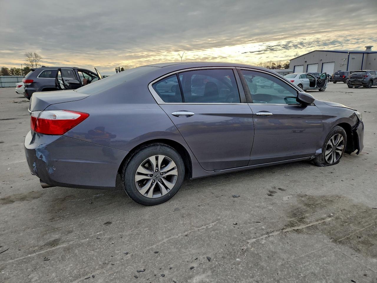 2015 HONDA ACCORD LX photo 3