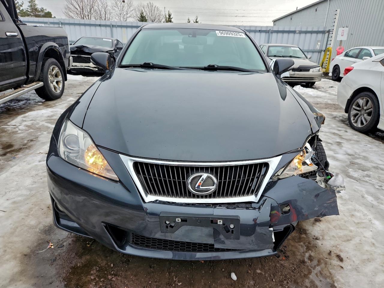 2011 LEXUS IS 250 photo 5