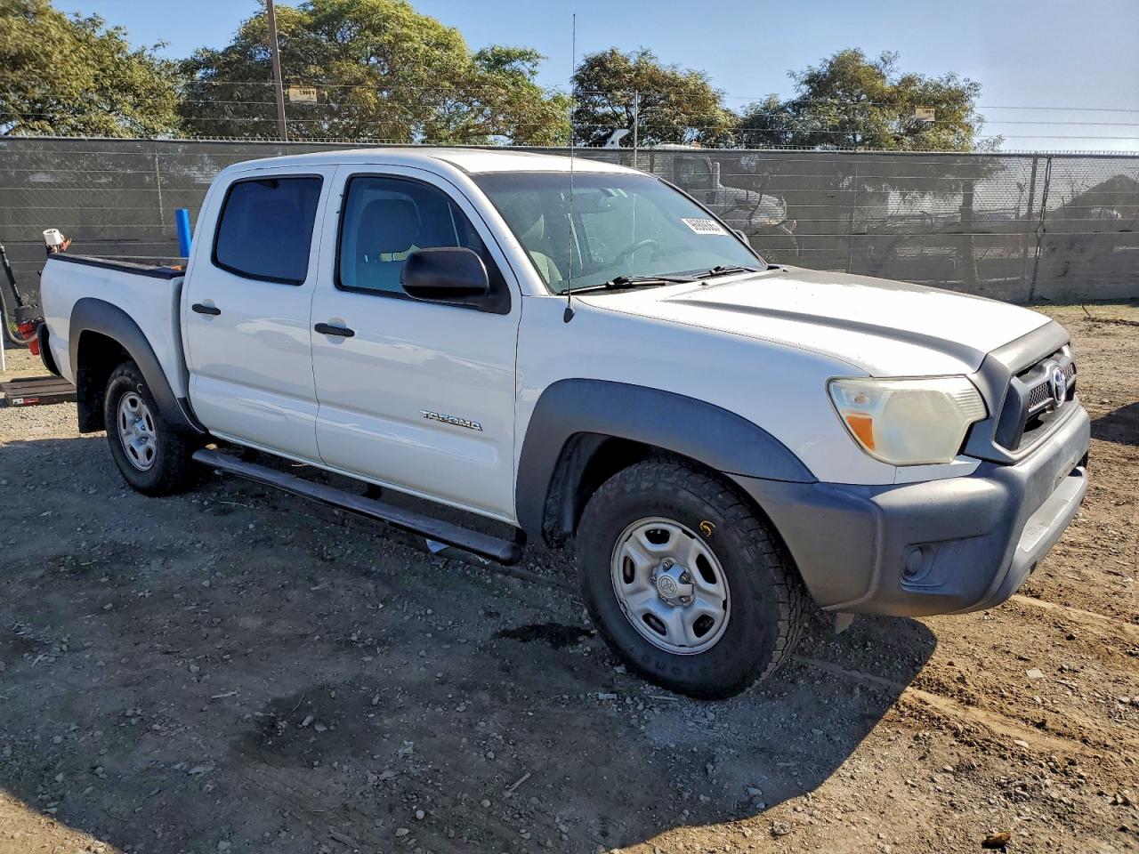 2013 TOYOTA TACOMA DOUBLE CAB photo 4