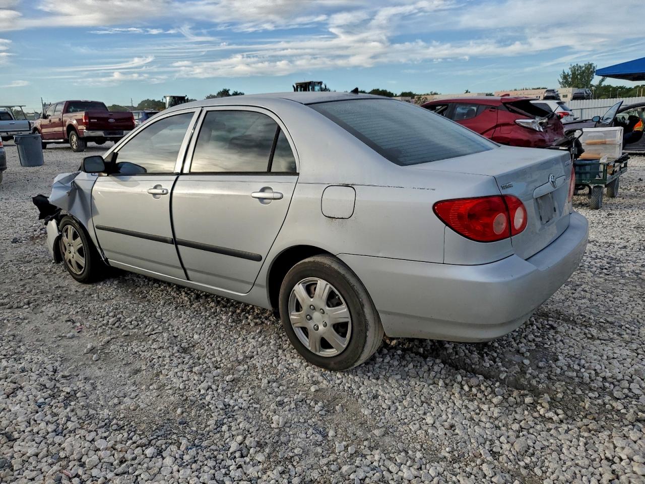 2005 TOYOTA COROLLA CE photo 2
