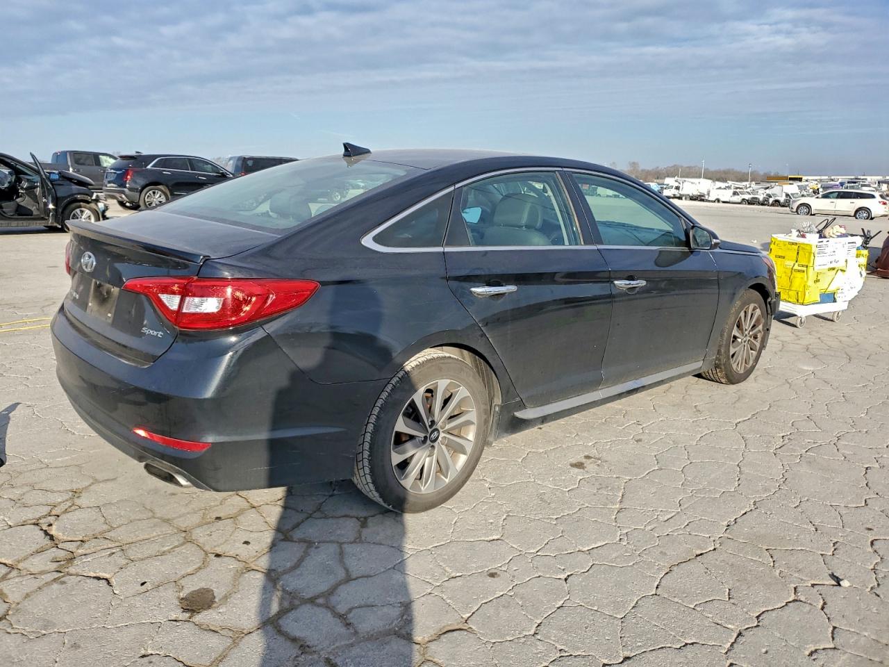 2016 HYUNDAI SONATA SPORT photo 3