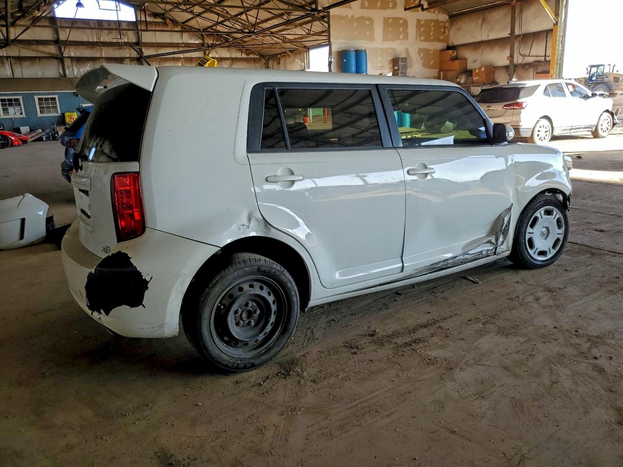 2009 TOYOTA SCION XB photo 3