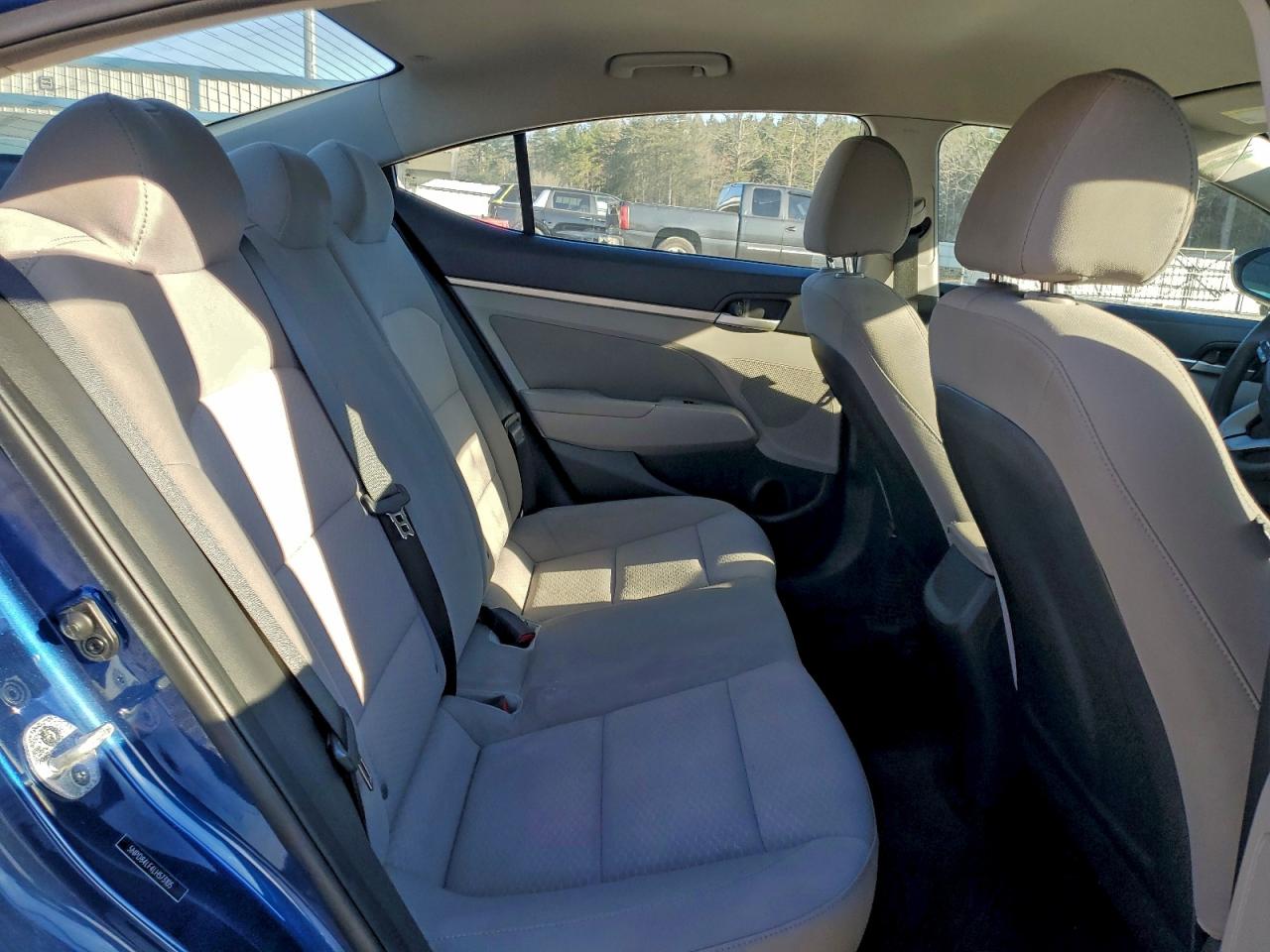 2020 HYUNDAI ELANTRA SEL photo 10