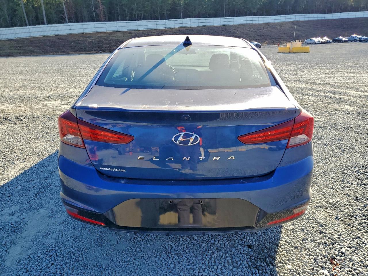 2020 HYUNDAI ELANTRA SEL photo 6