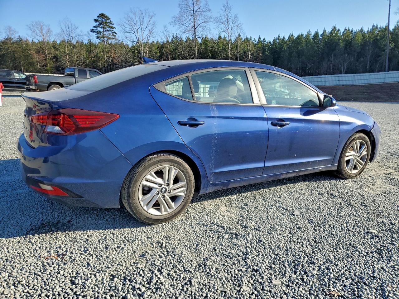 2020 HYUNDAI ELANTRA SEL photo 3