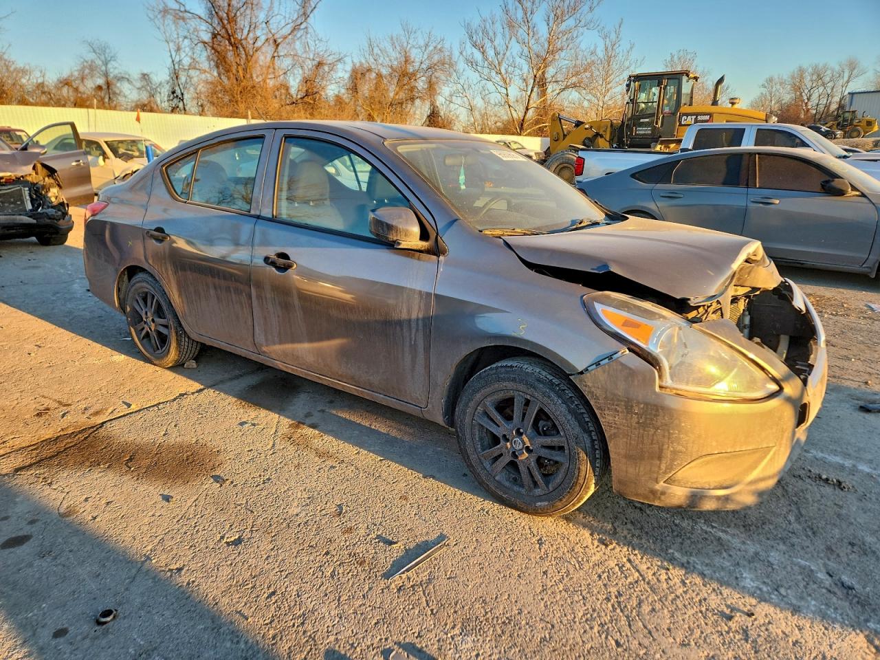 2019 NISSAN VERSA S photo 4
