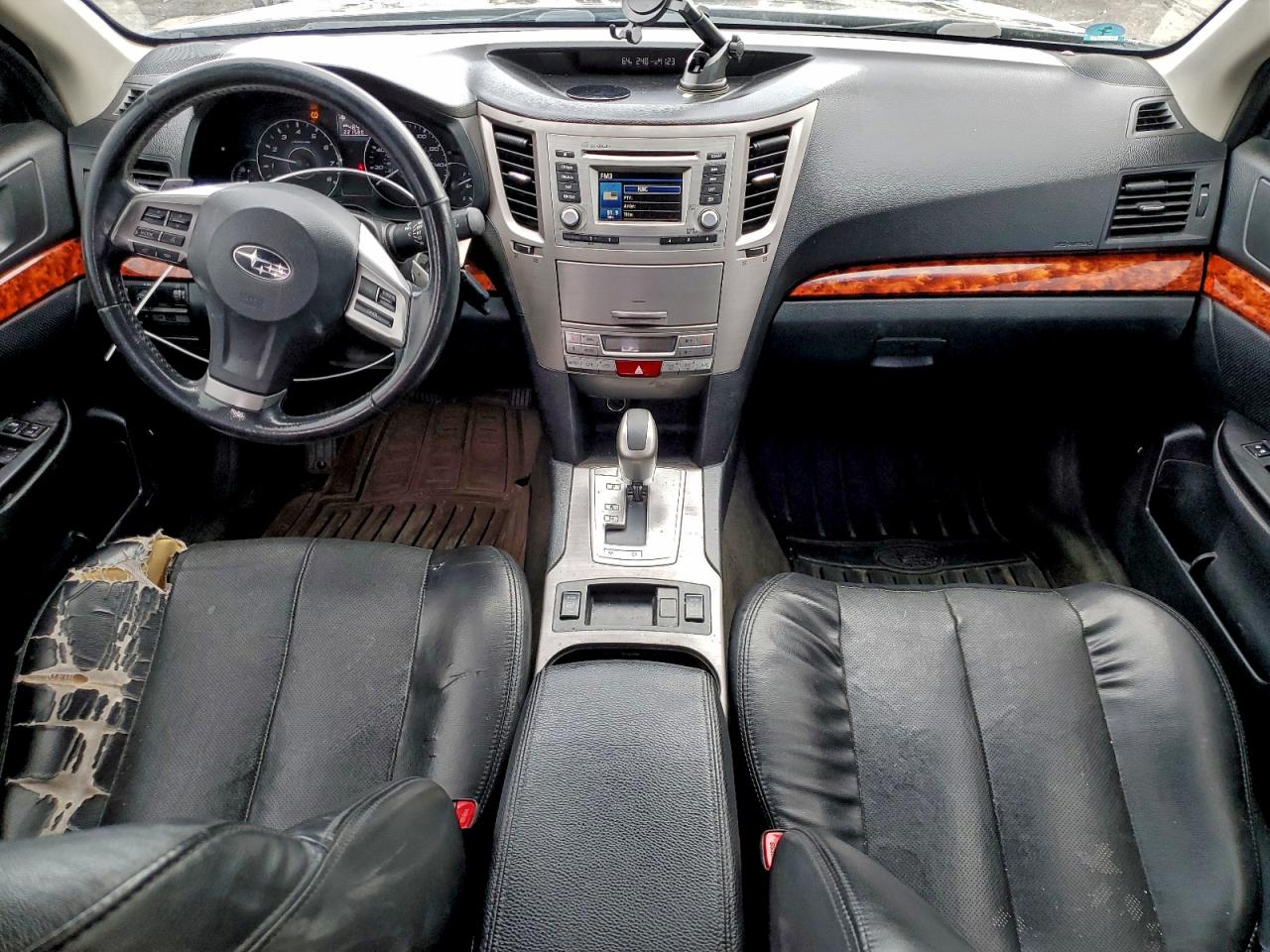 2012 SUBARU OUTBACK photo 8