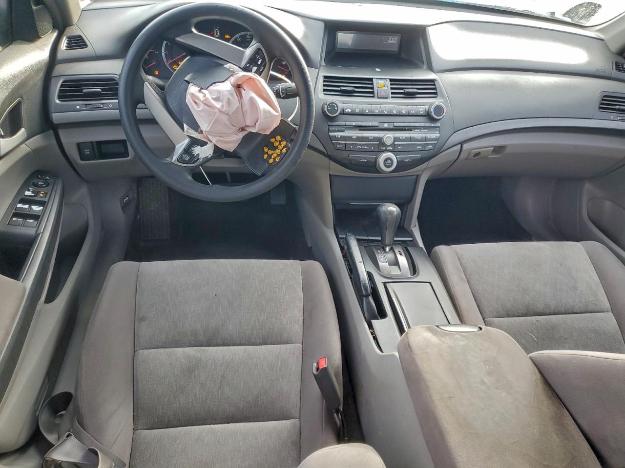 2009 HONDA ACCORD LX photo 8