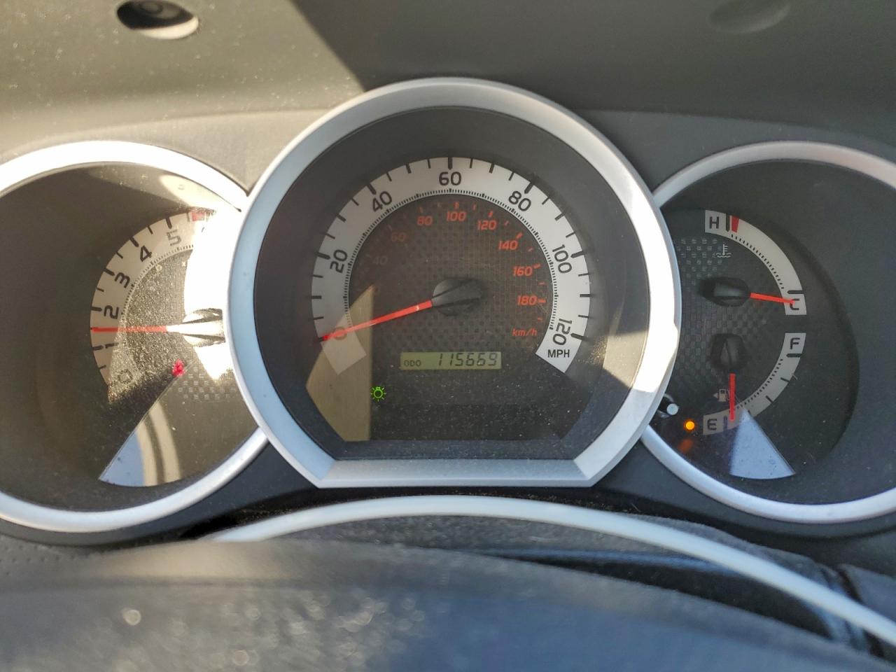 2013 TOYOTA TACOMA photo 9