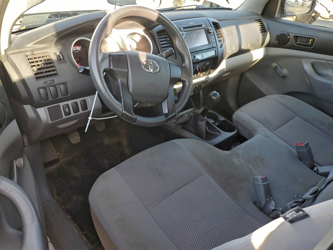 2013 TOYOTA TACOMA photo 8