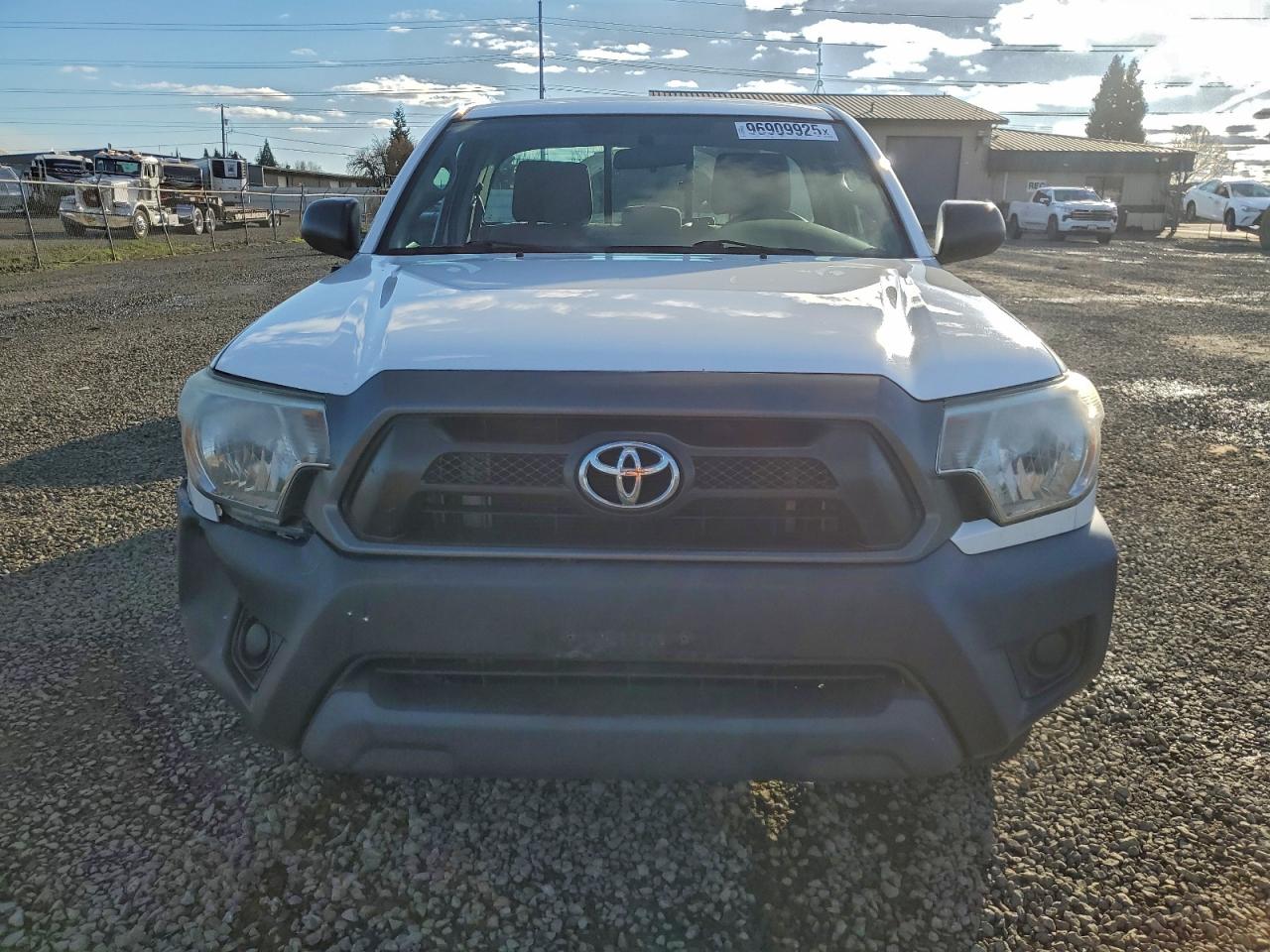 2013 TOYOTA TACOMA photo 5