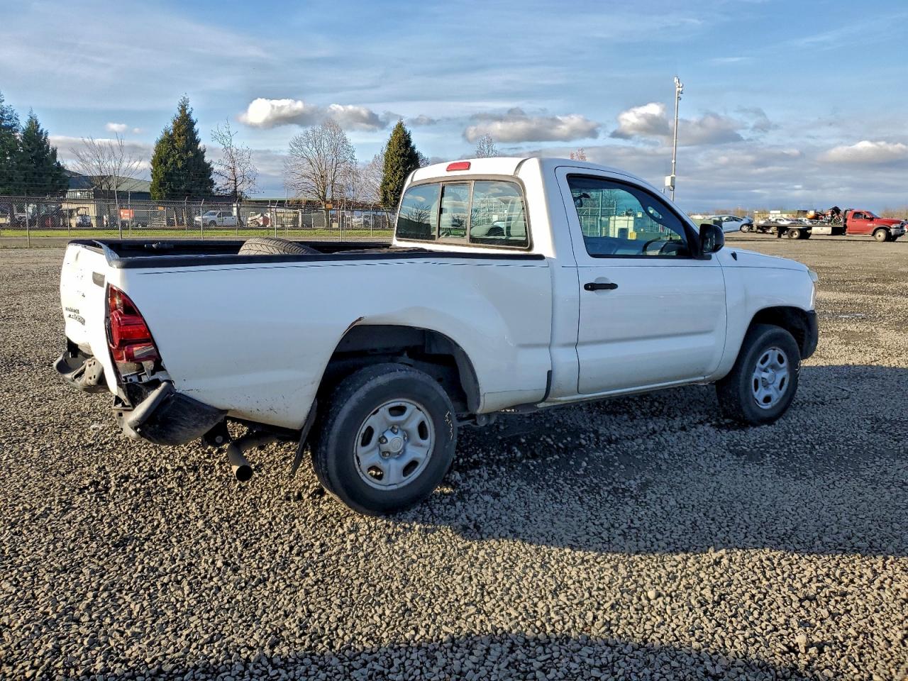 2013 TOYOTA TACOMA photo 3