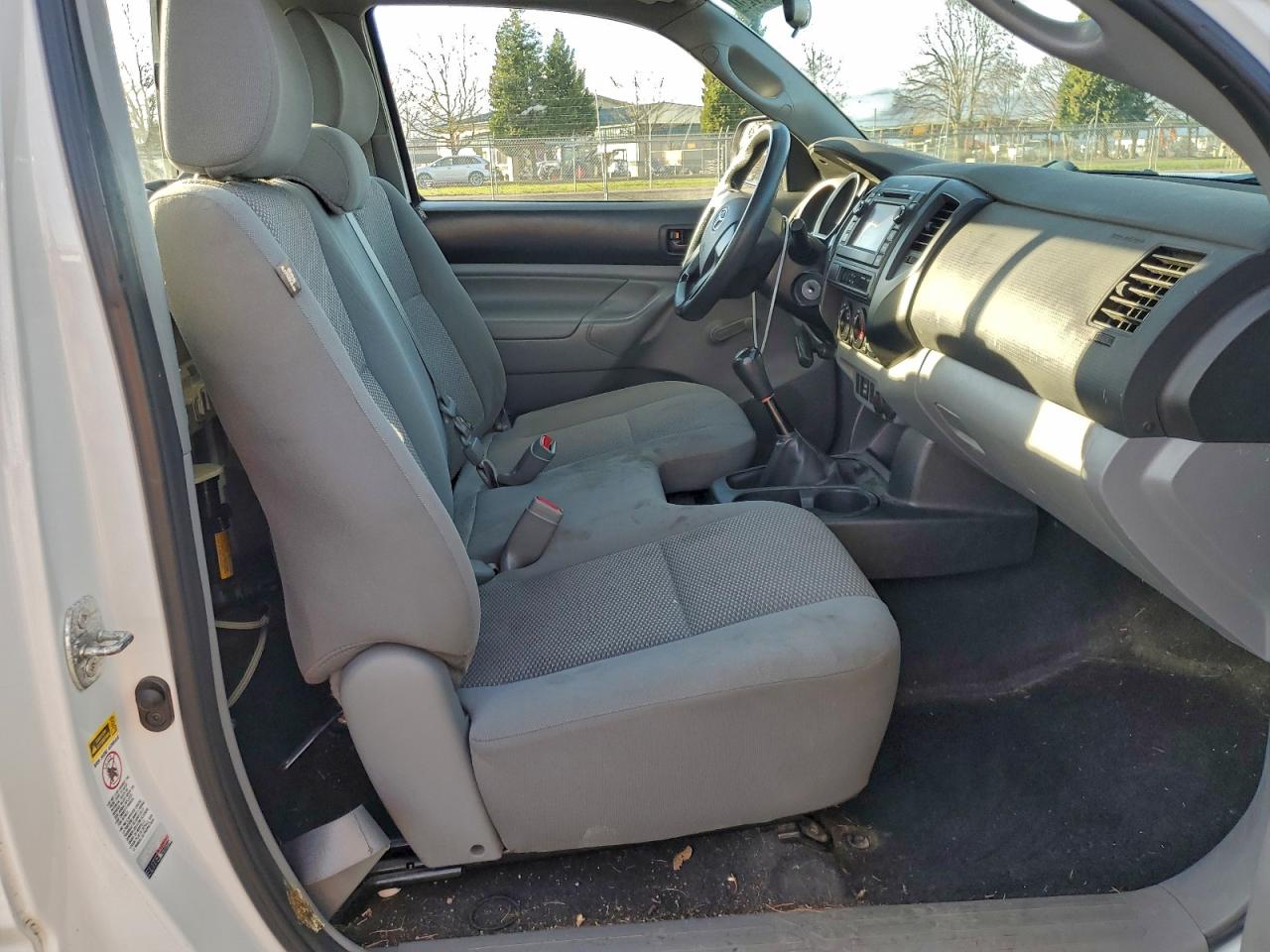 2013 TOYOTA TACOMA photo 10