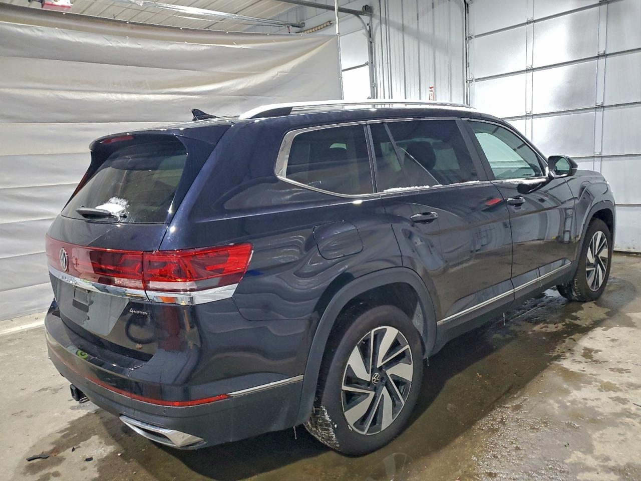 2024 VOLKSWAGEN ATLAS SEL photo 3