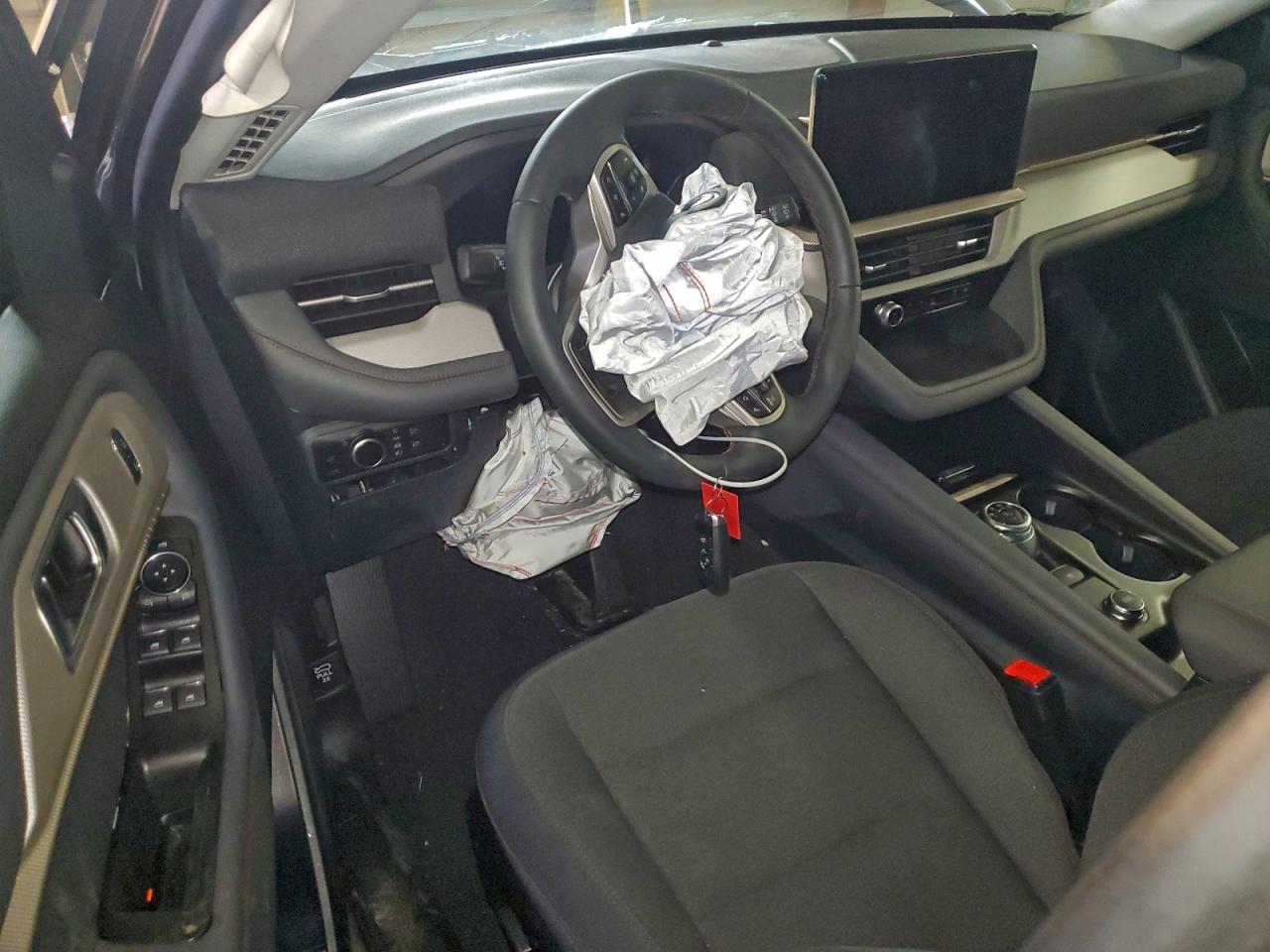 2025 FORD EXPLORER ACTIVE photo 8
