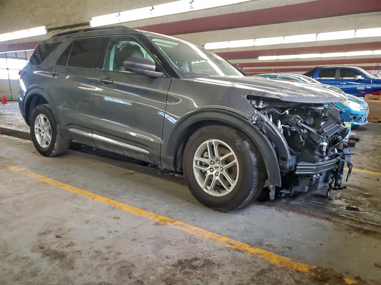 2025 FORD EXPLORER ACTIVE photo 4