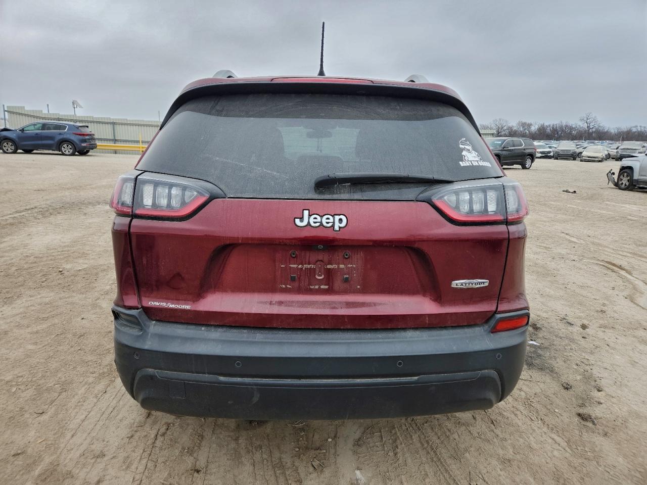 2019 JEEP CHEROKEE LATITUDE photo 6