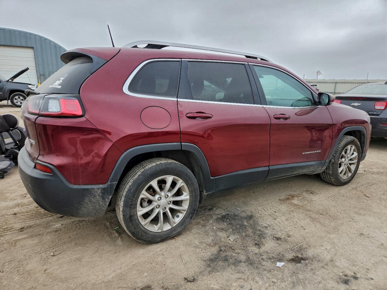2019 JEEP CHEROKEE LATITUDE photo 3