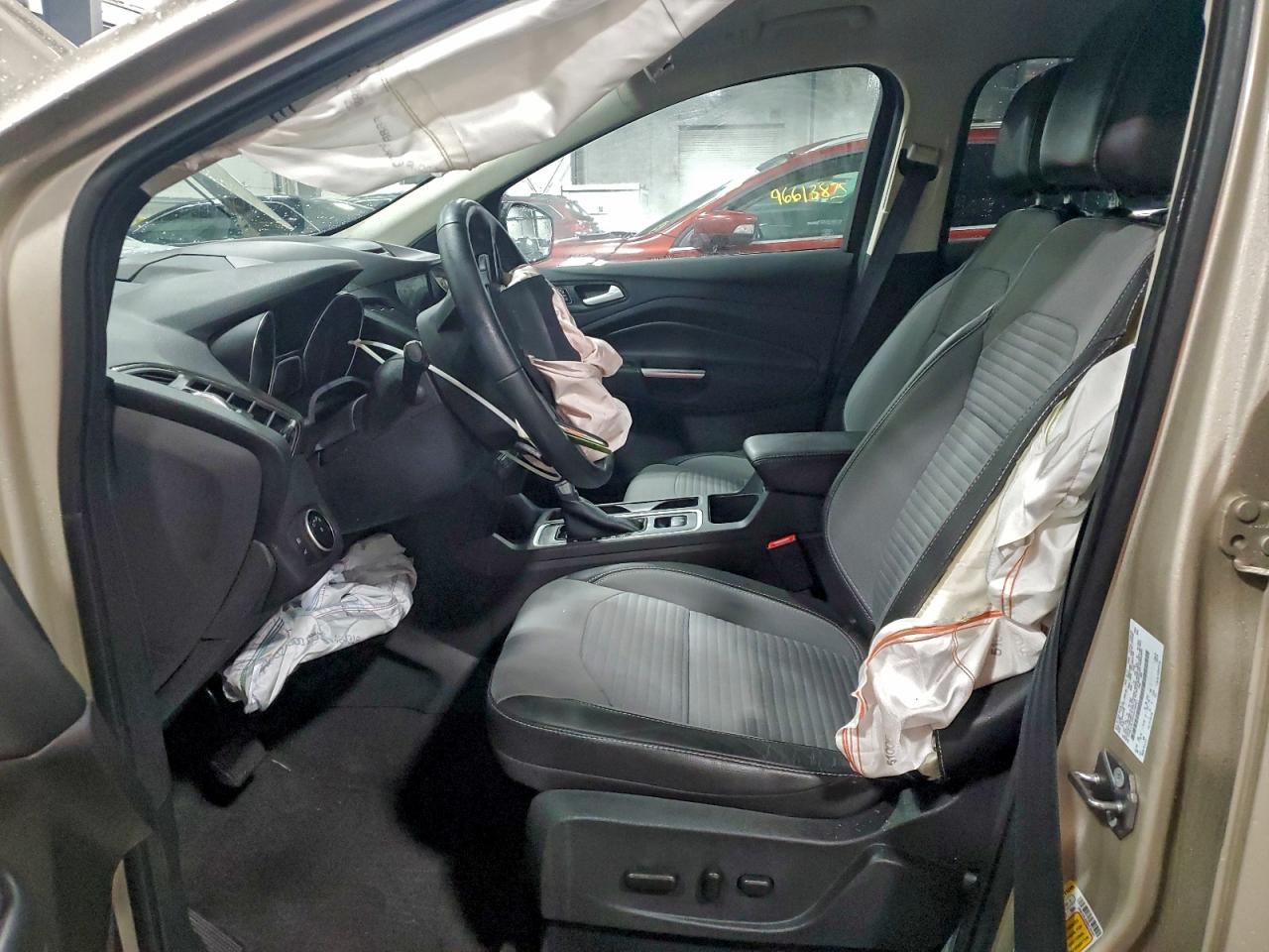 2017 FORD ESCAPE TITANIUM photo 7