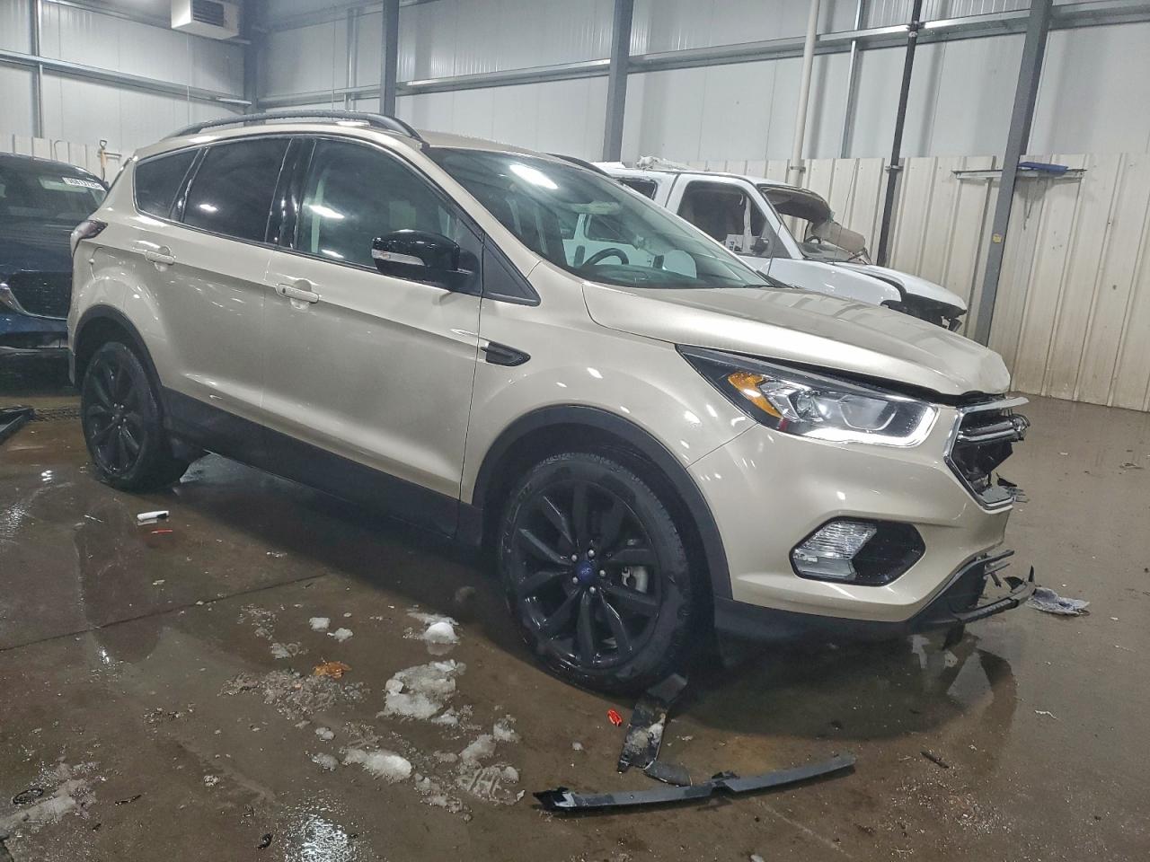 2017 FORD ESCAPE TITANIUM photo 4