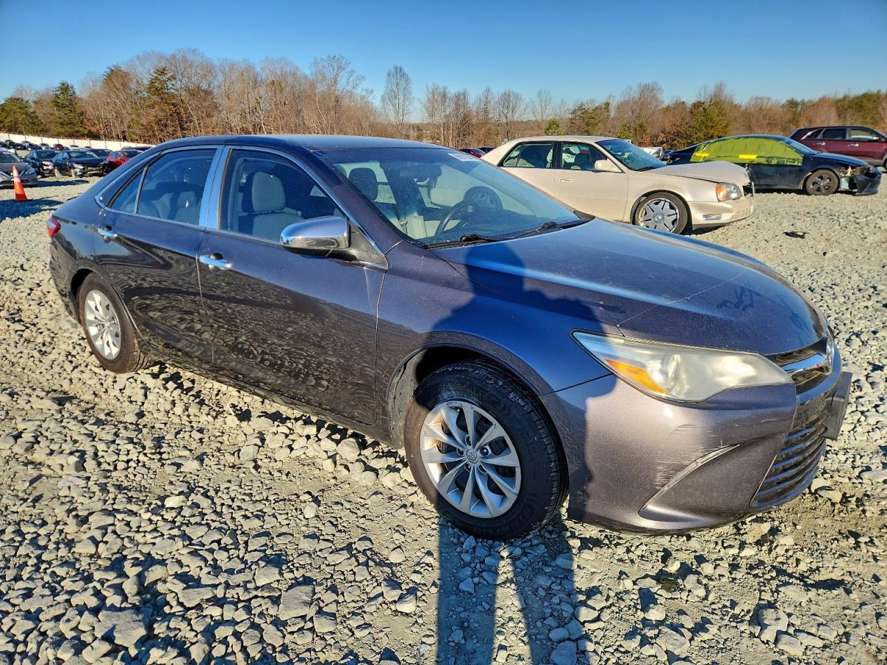 2015 TOYOTA CAMRY LE photo 7