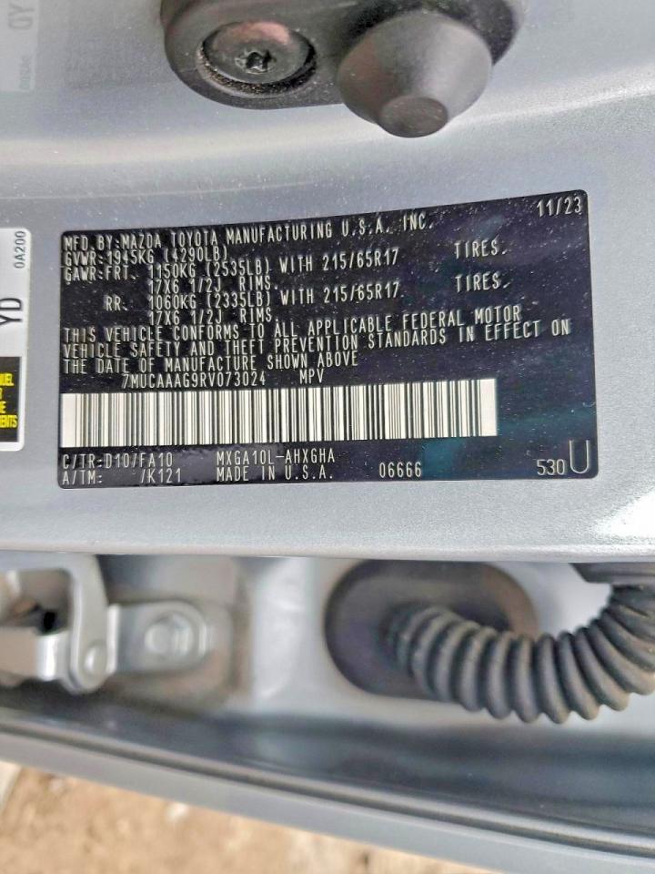 2024 TOYOTA COROLLA CROSS LE photo 13