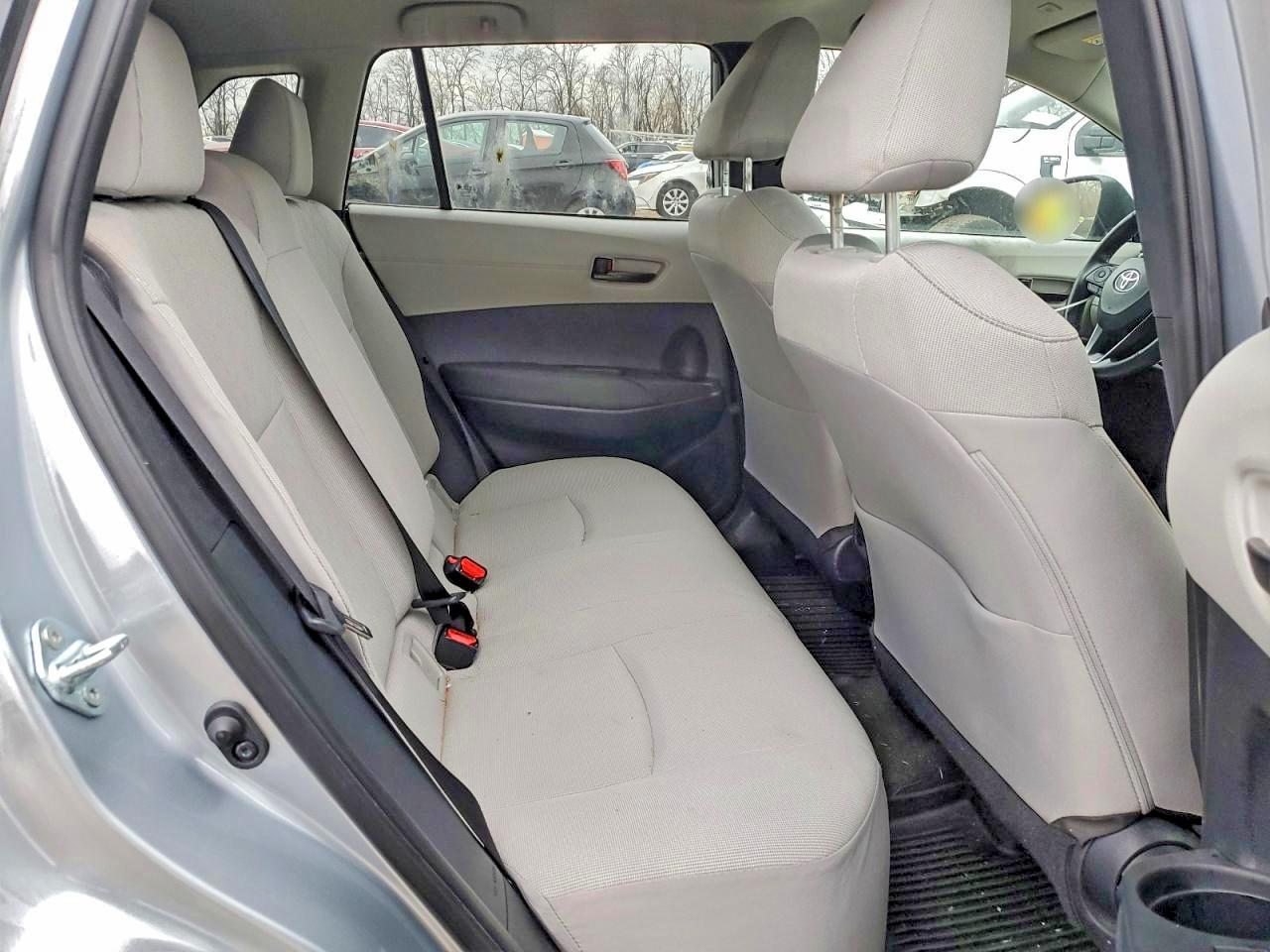 2024 TOYOTA COROLLA CROSS LE photo 11