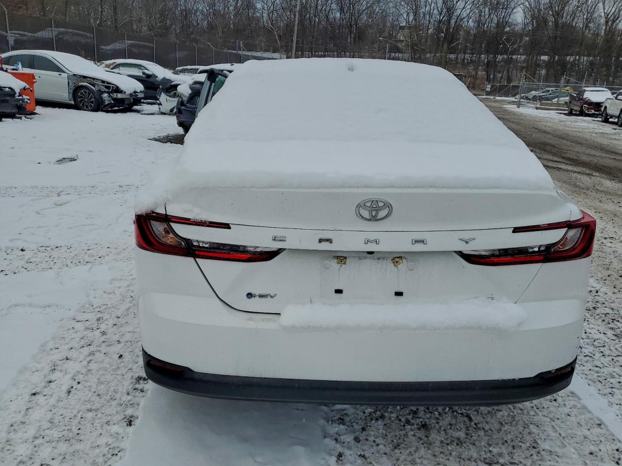 2025 TOYOTA CAMRY XSE photo 6