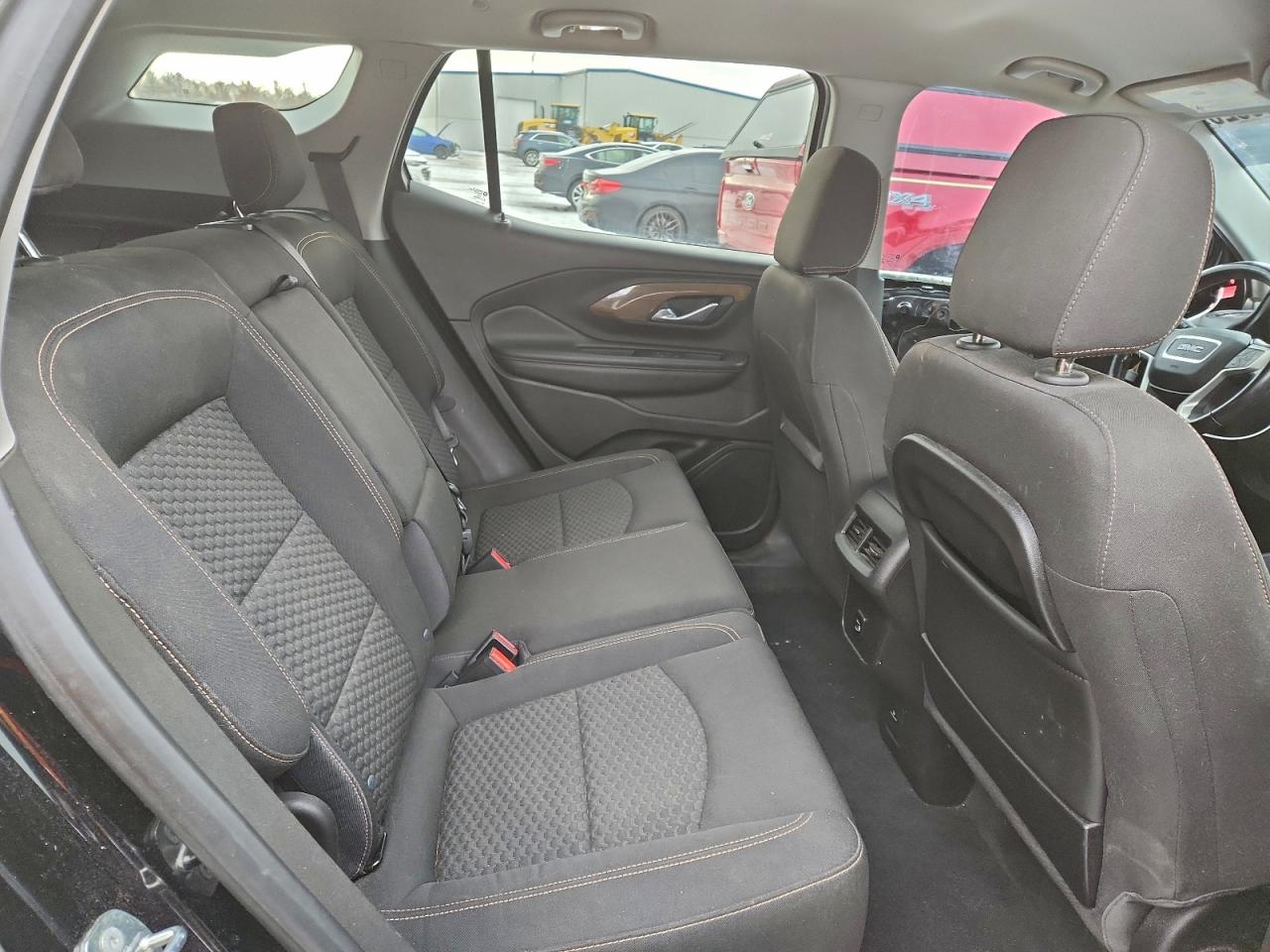 2018 GMC TERRAIN SLE photo 11