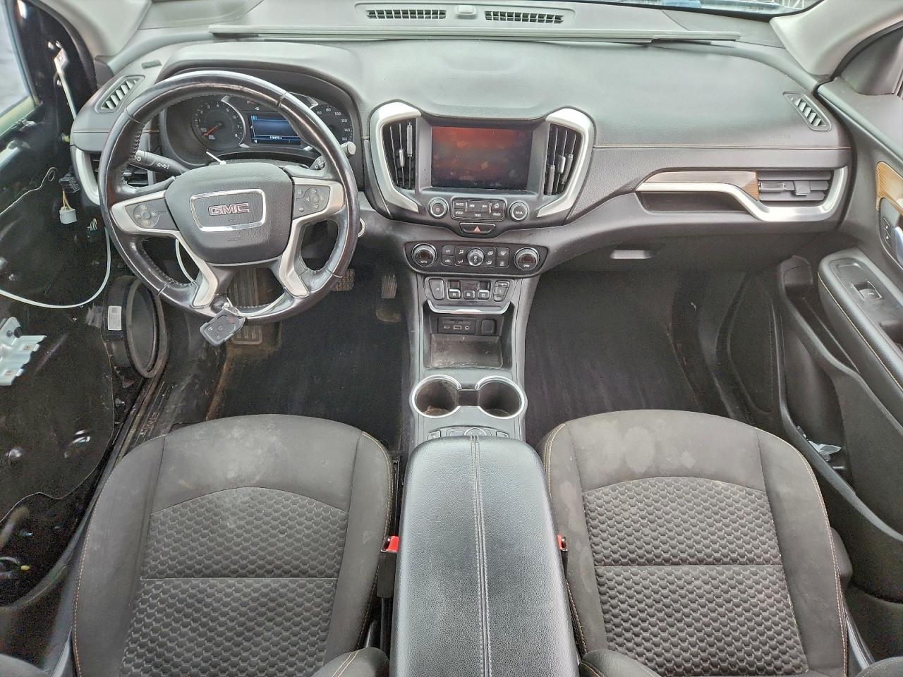 2018 GMC TERRAIN SLE photo 8