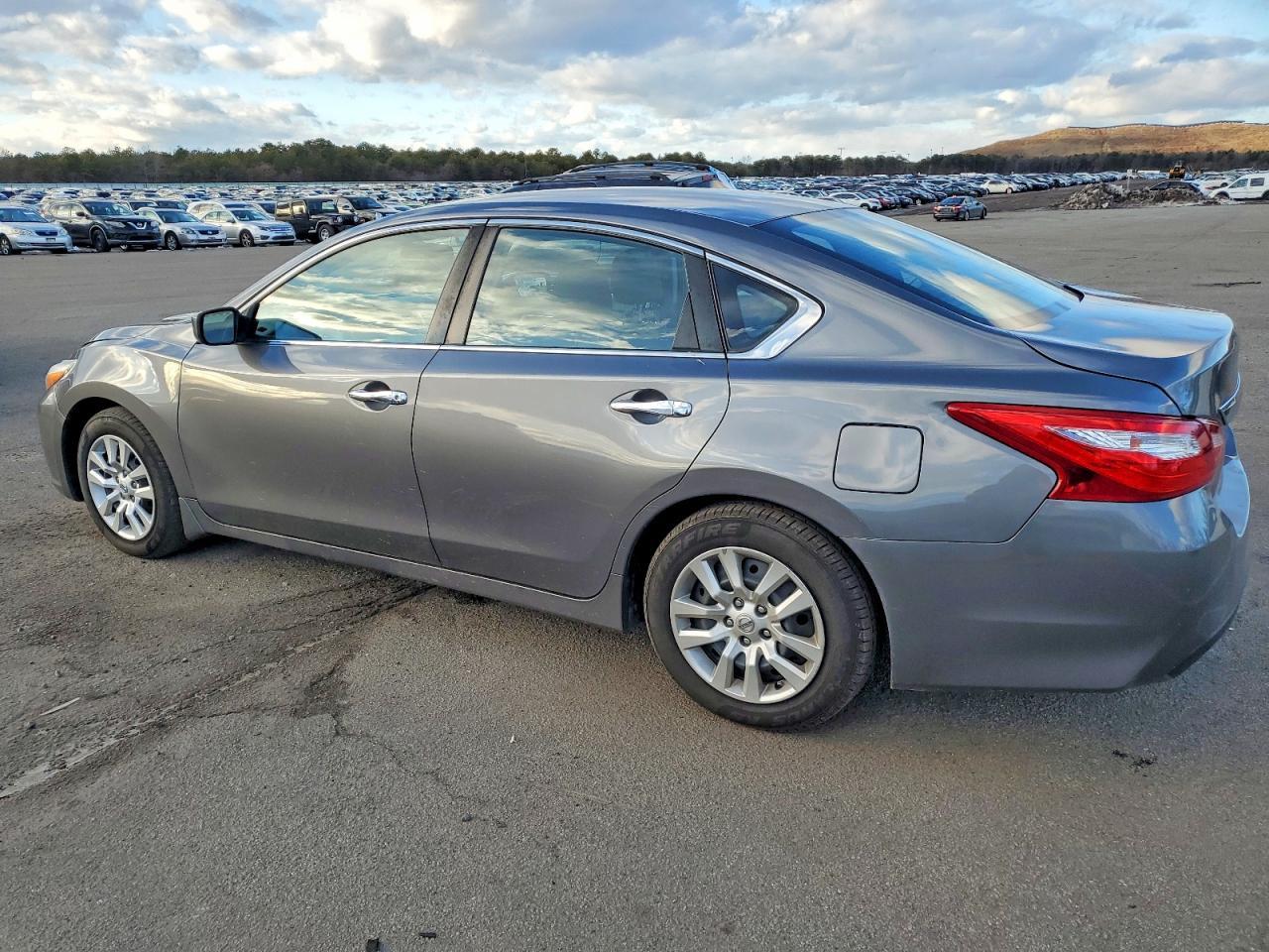 2017 NISSAN ALTIMA 2.5 photo 2