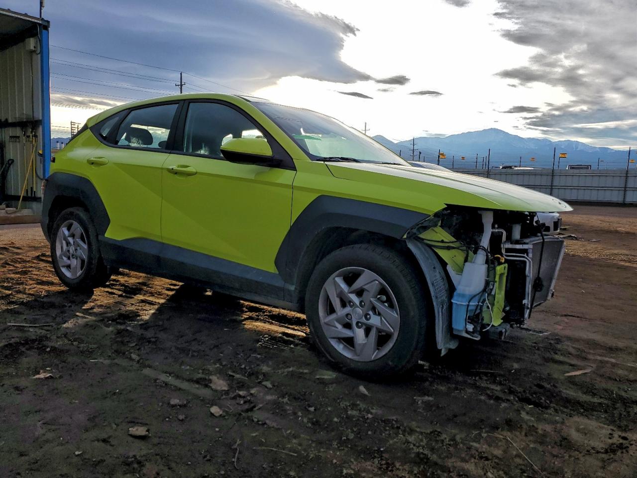 2024 HYUNDAI KONA SE photo 4