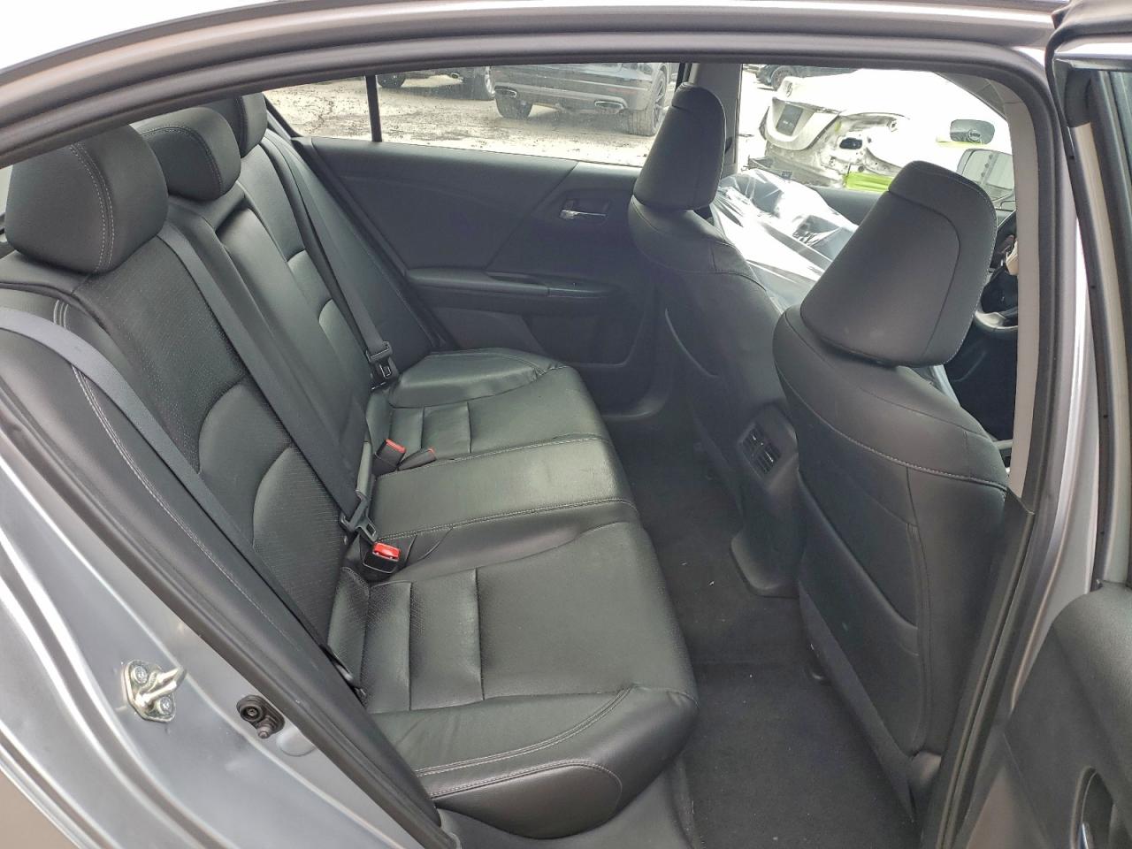 2017 HONDA ACCORD EXL photo 10