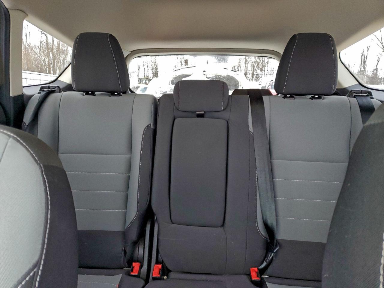 2016 FORD ESCAPE SE photo 10