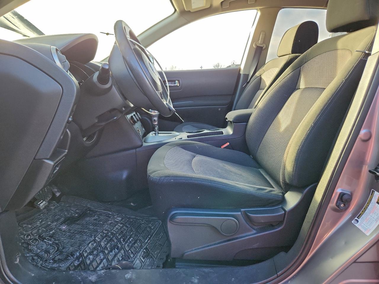 2011 NISSAN ROGUE S photo 7