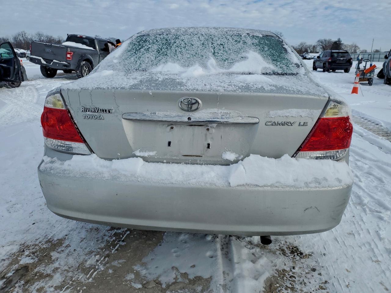 2006 TOYOTA CAMRY LE photo 6