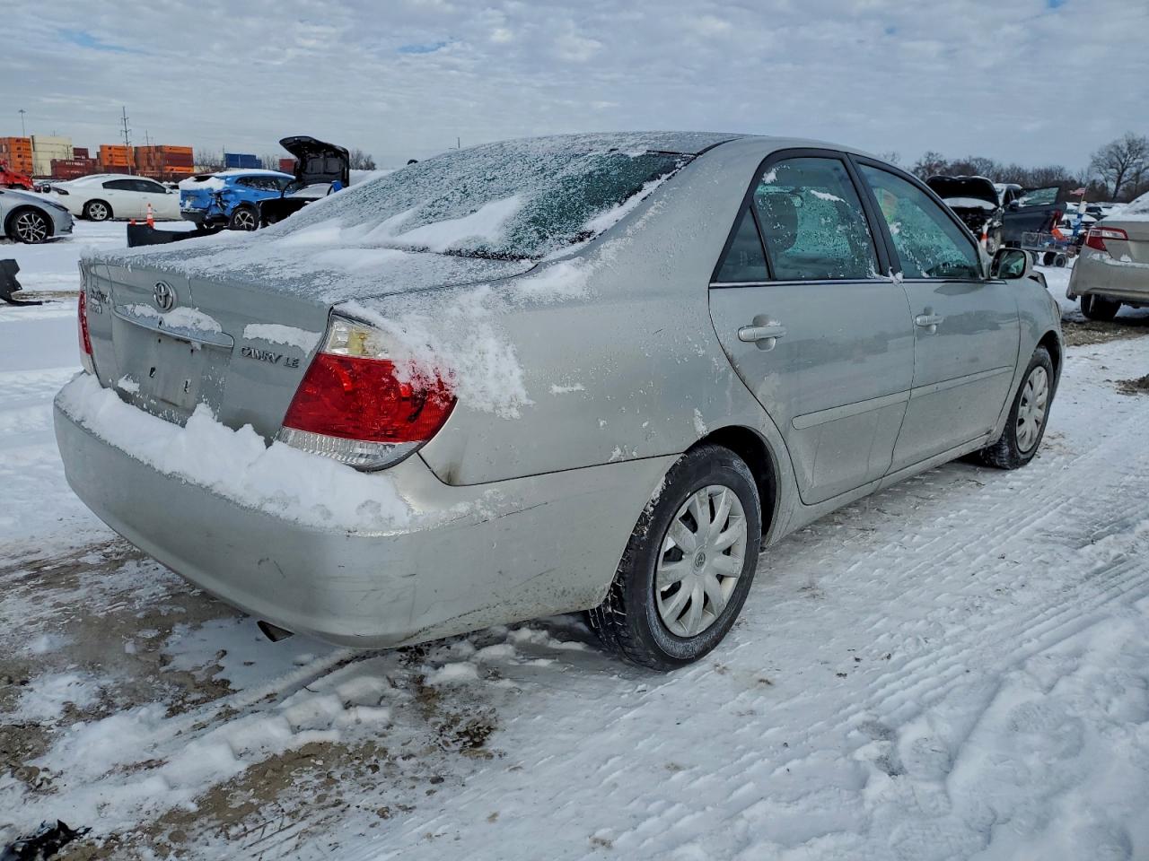 2006 TOYOTA CAMRY LE photo 3