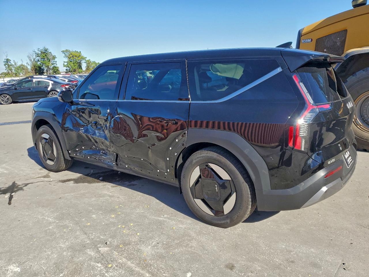 2026 KIA EV9 LIGHT photo 2