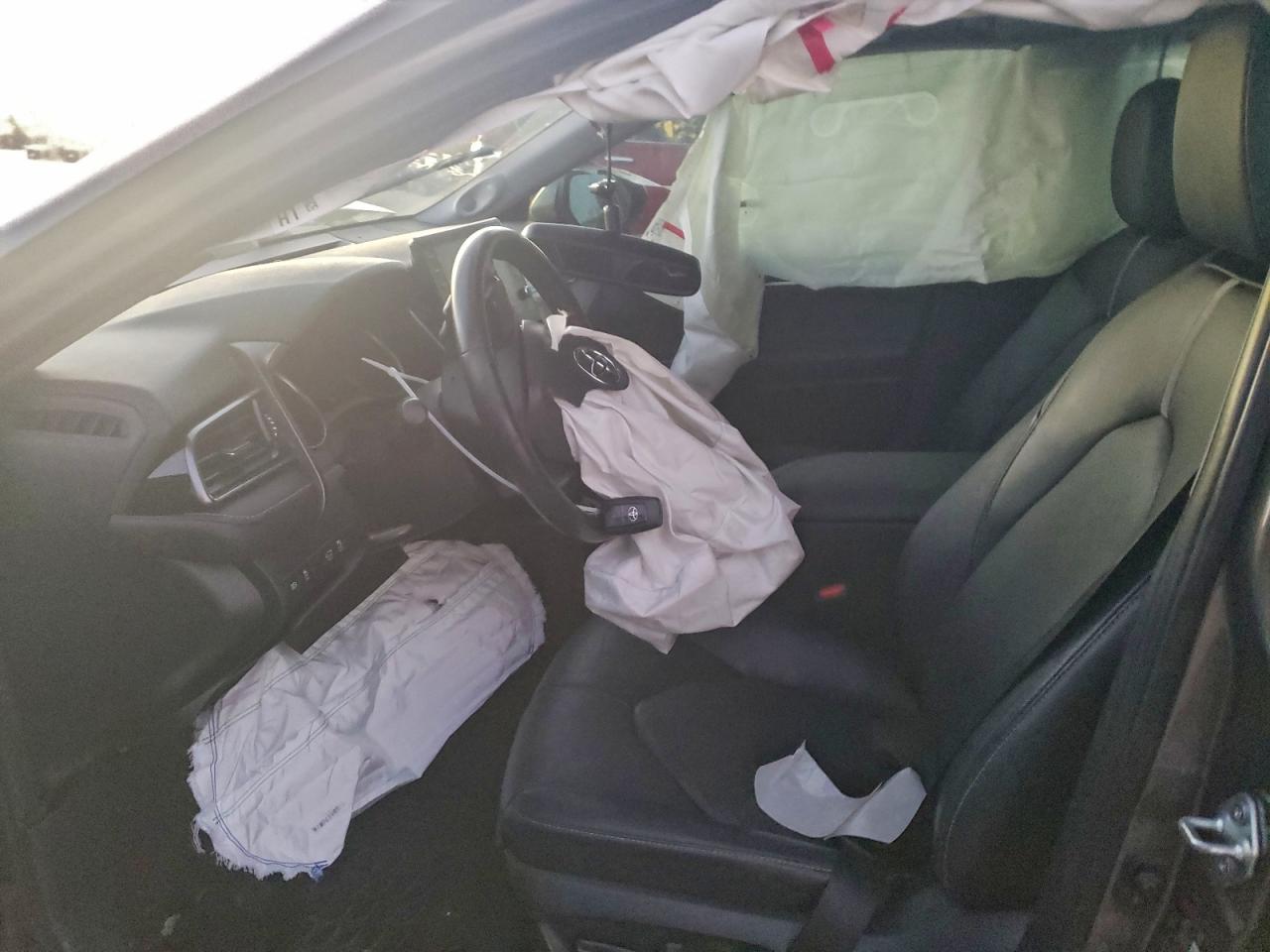 2021 TOYOTA CAMRY XSE photo 7