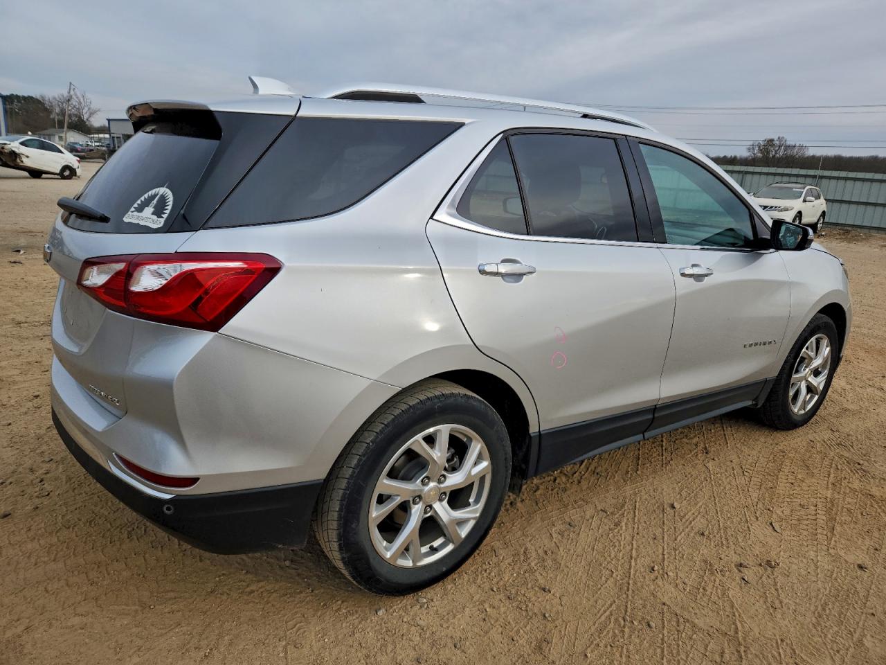 2020 CHEVROLET EQUINOX PREMIER photo 3
