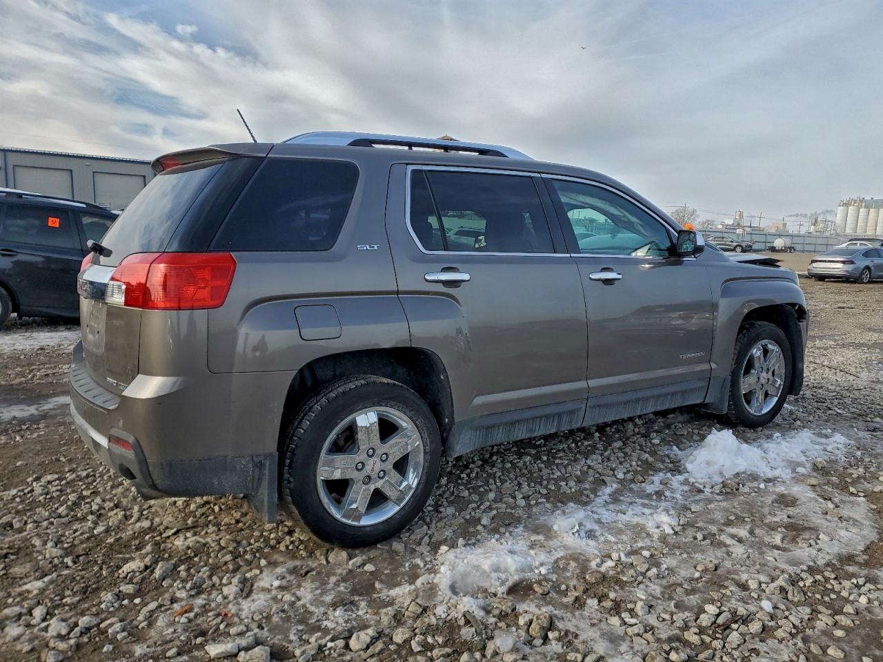2012 GMC TERRAIN SLT photo 3