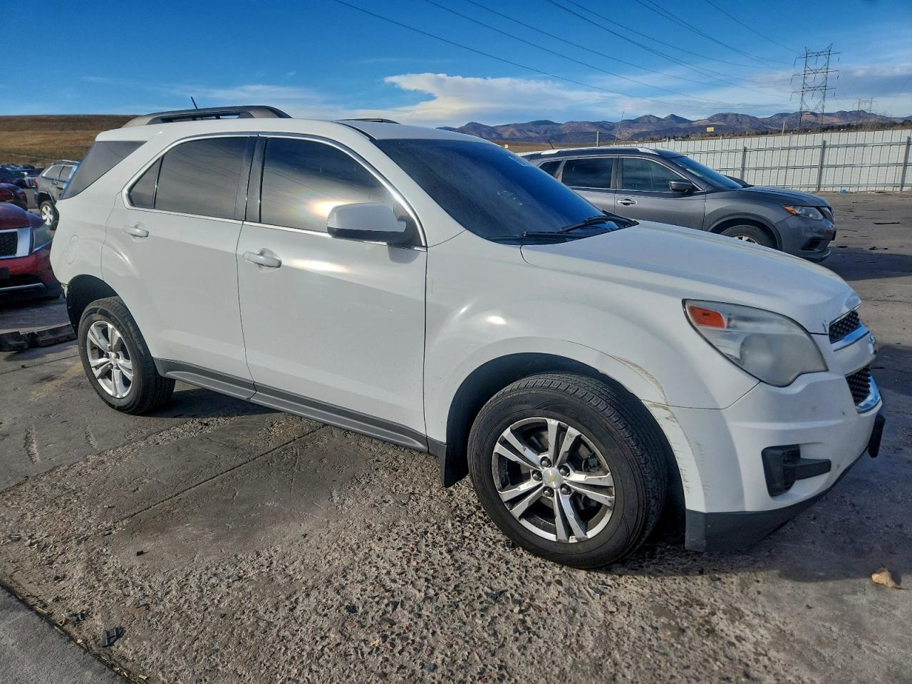 2013 CHEVROLET EQUINOX photo 4