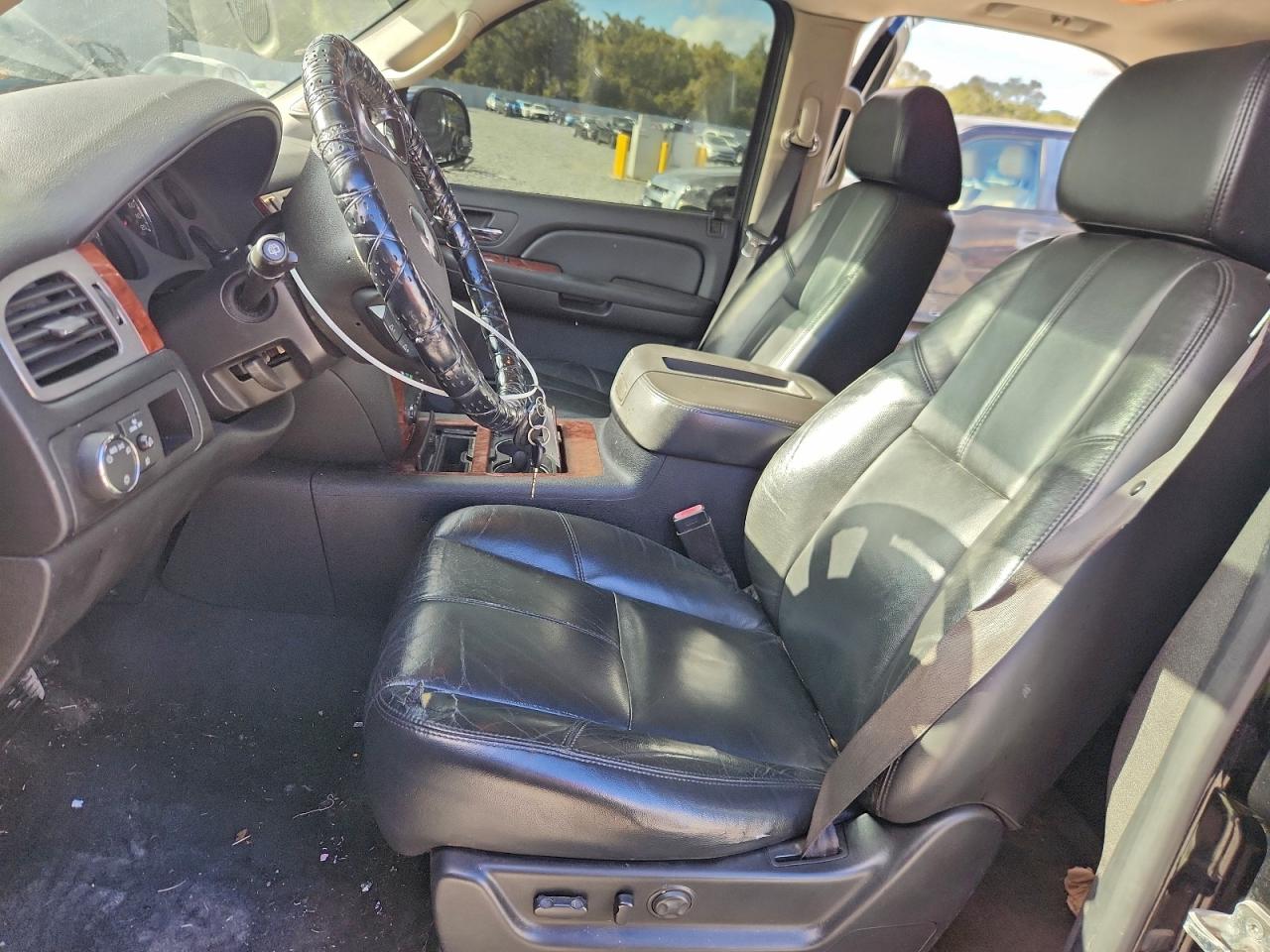 2008 CHEVROLET TAHOE C1500 photo 7