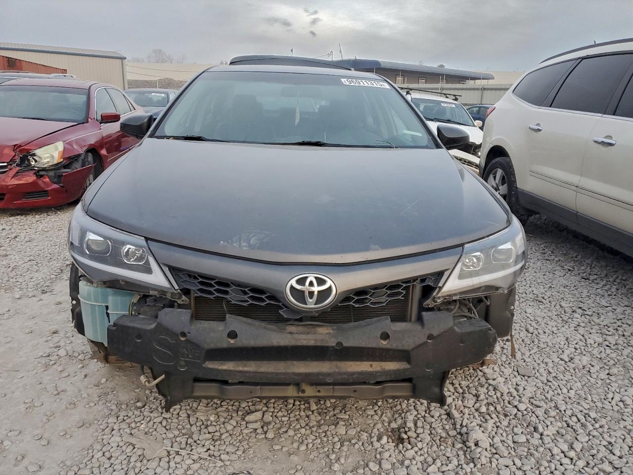 2013 TOYOTA CAMRY L photo 5