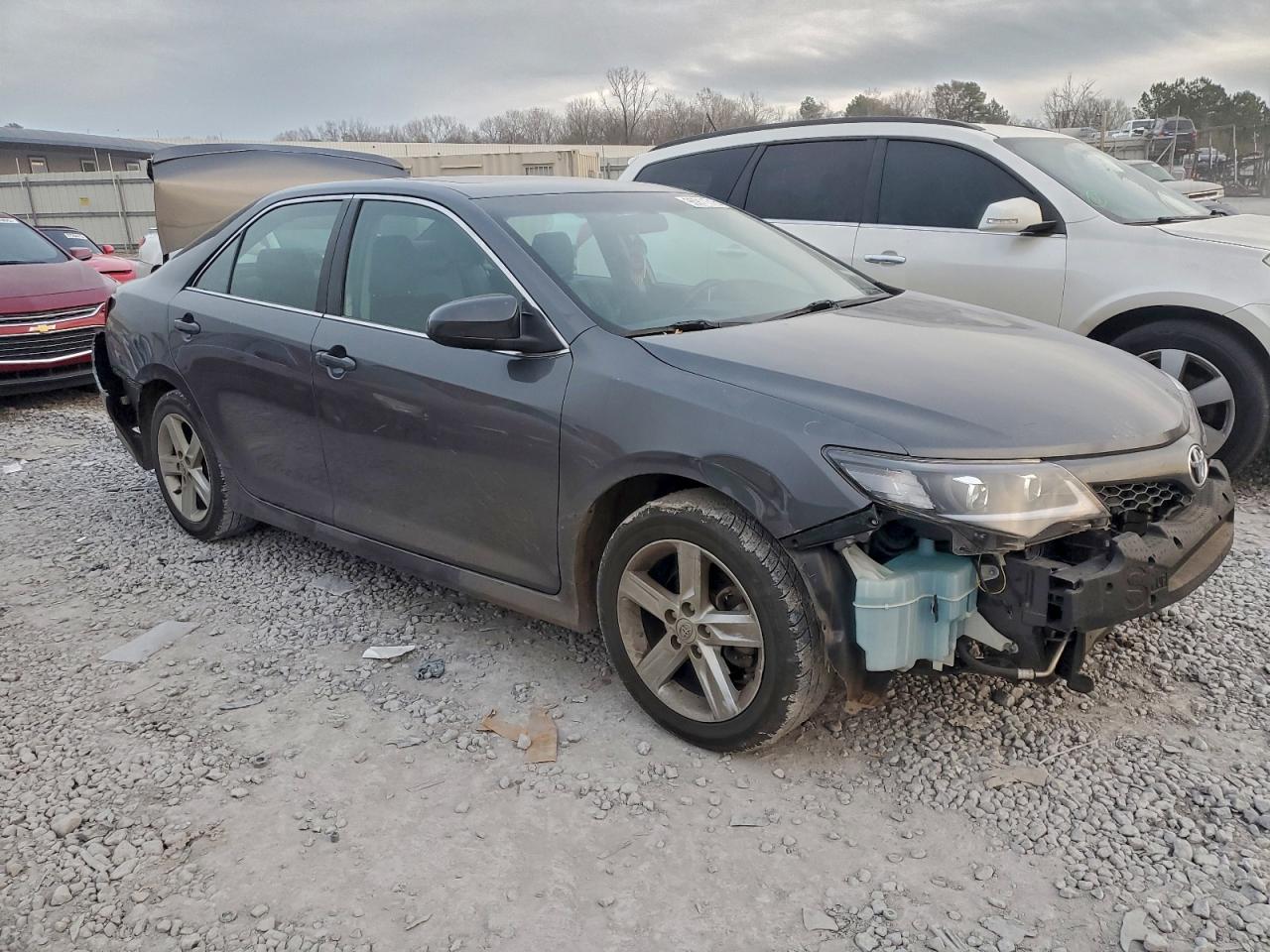 2013 TOYOTA CAMRY L photo 4