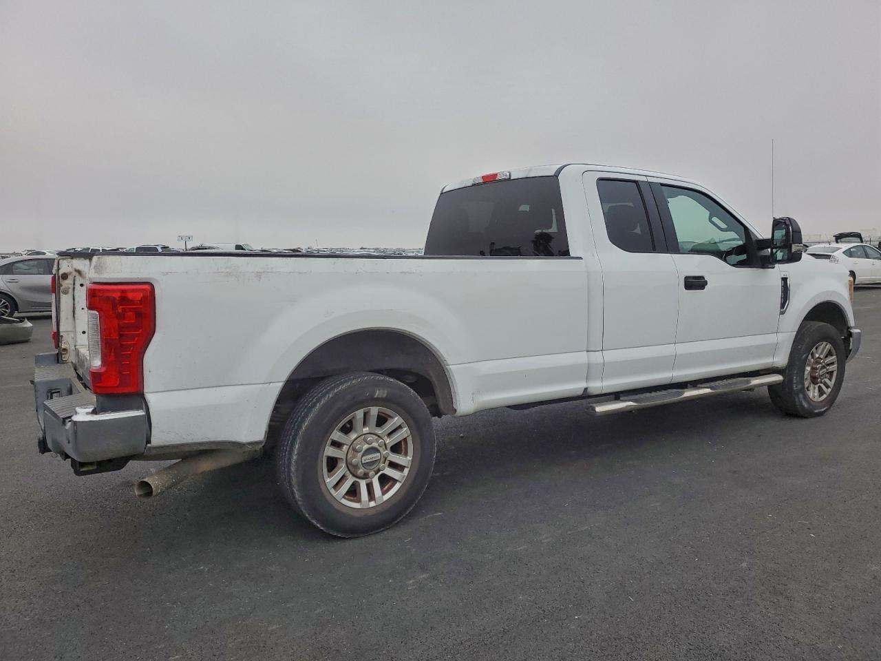 2017 FORD F250 SUPER DUTY photo 3